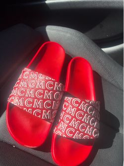 Red MCM slides size 12