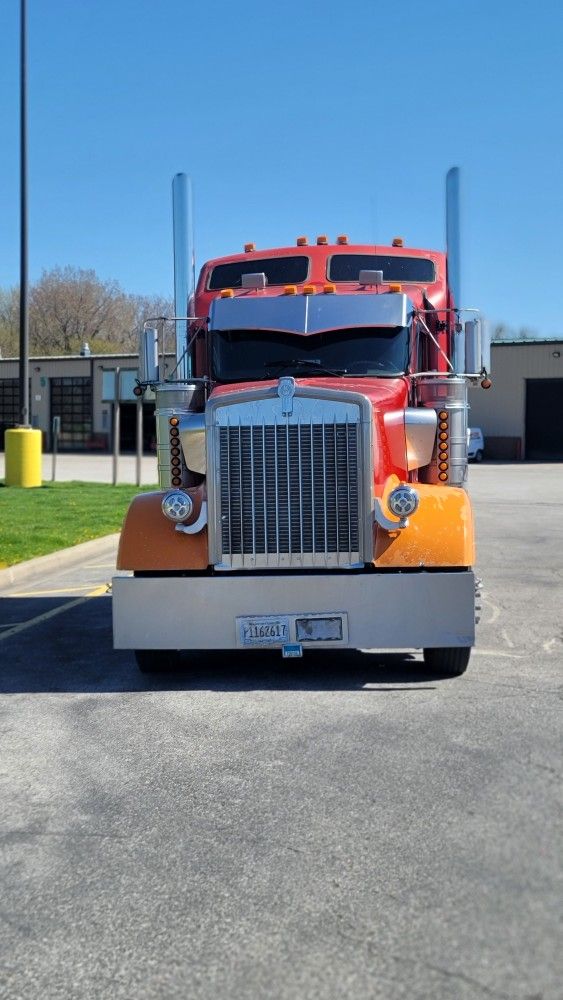 1999 Kenworth W 900