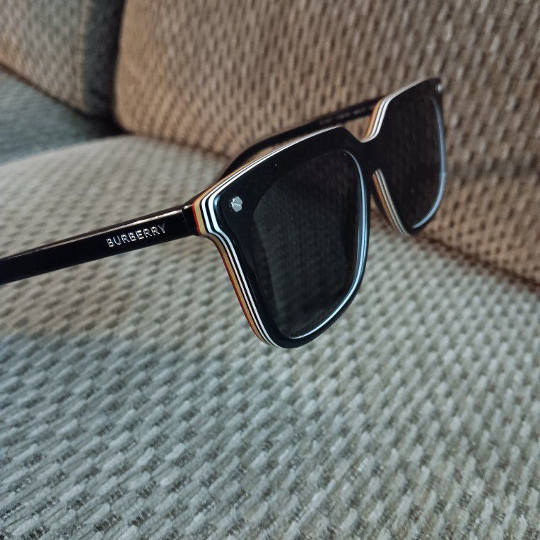Burberry Men's  Sunglasses (BE4337)