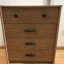 4-Drawer Dresser 