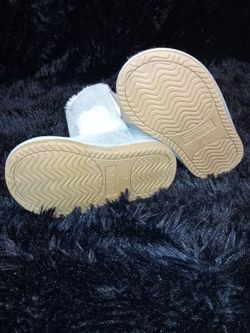 Carter's top bunny boots