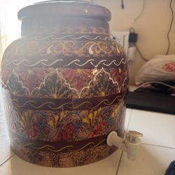 Ceramic drink dispenser