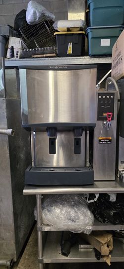 SCOTSMAN 500LB COUNTERTOP ICE MAKER W/WATER DISPENSER