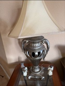 2 Lamps