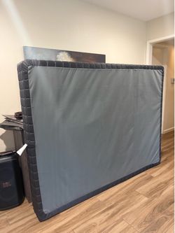 Box Spring Queen Almost New!