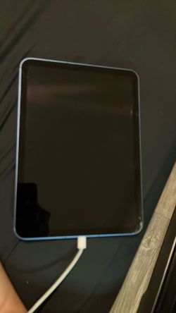 Blue Apple iPad a2757