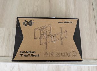 Full-Motion TV Wall Mount