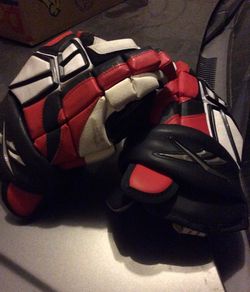 Reebok hockey gloves