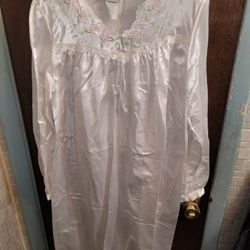 Ladies Nightgown-New-small