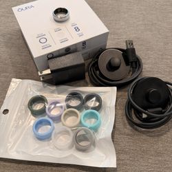 Oura Ring Gen 3 Silver Size 8 – Charger Bundle + Covers