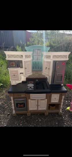Play Kitchen
