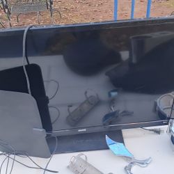 30"" Sanyo TV with Antenna