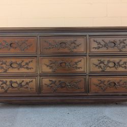 Vintage dresser