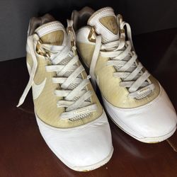 Nike LeBron James Basketball Shoes White Gold Mid Top Men Size 15