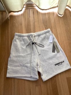 Light oatmeal essentials shorts size medium