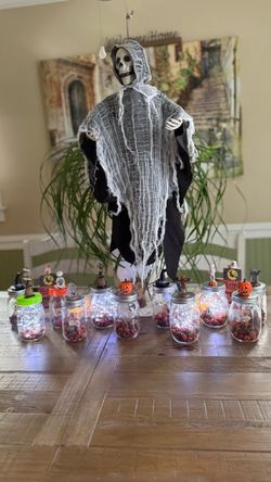 Halloween Mason Jars w/Fairy Lights