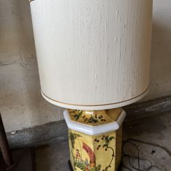 Mid Century English Hand Painted Yellow Ceramic Chinoiserie Table Lamp