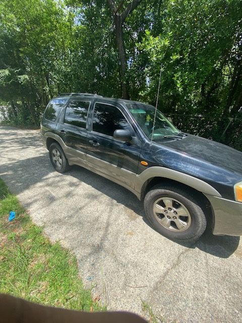 2003 Mazda Tribute