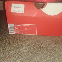 Air Speed Womens Turfs To Kids Size 5