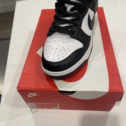 Nike Dunks Size 13  . $70
