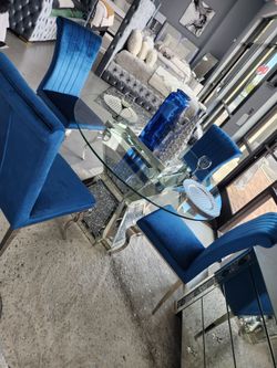 5pc glass table round $799