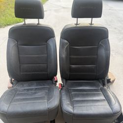 2017 Gmc Denali Front Seats