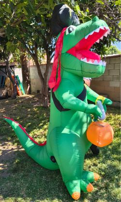 Halloween Inflatable T-Rex Dinosaur Decoration