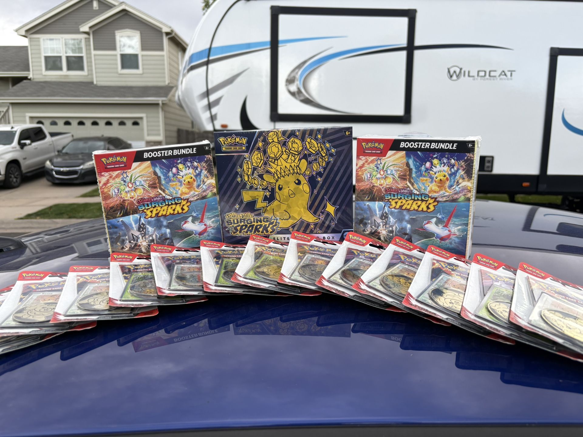 POKÉMON - SURGING PARKS BOOSTER BUNDLE - SEALED