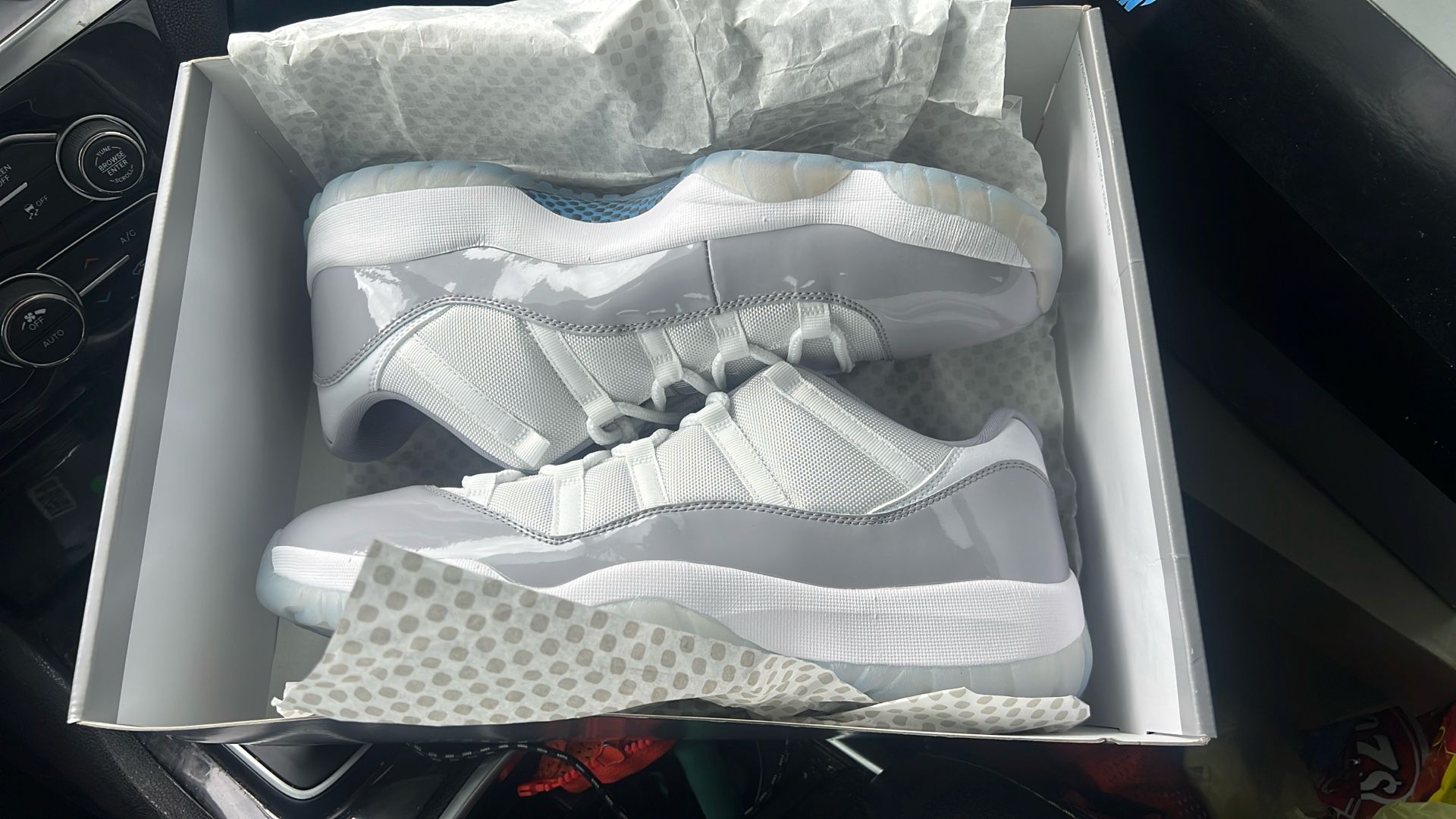 Air Jordan 11 Retro Low Size 14 DS