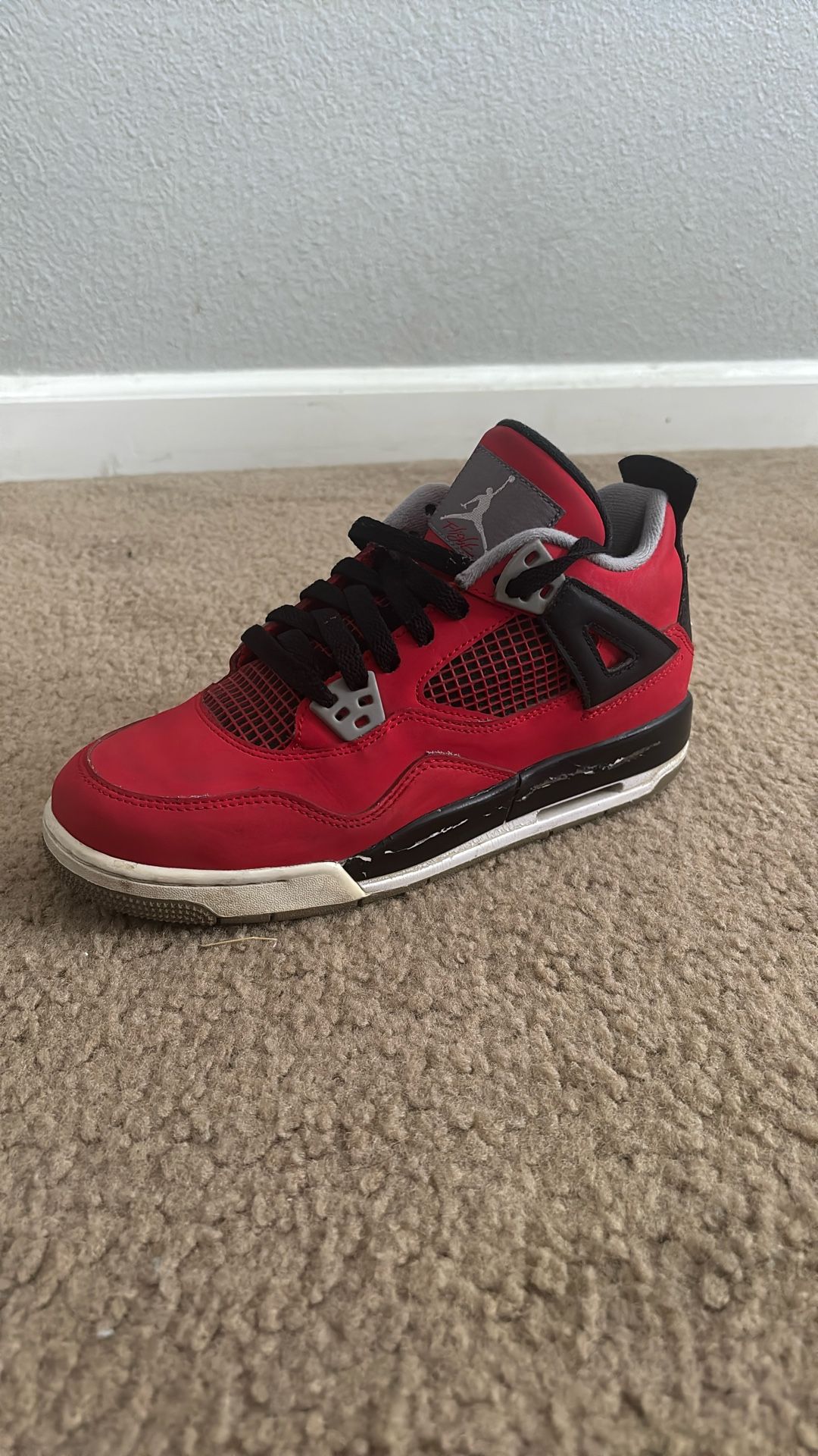 Jordan 4 Toro Bravo