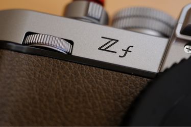 Nikon ZF + 28f2.8 + 40f2 MINT PLEASE READ