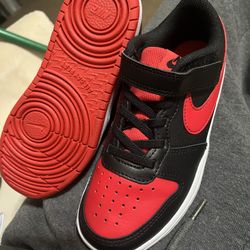 Nike Court Borough Low 2