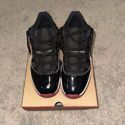 Air Jordan 11 Low Bred 