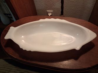 Milk glass fish bowl by bakeglass