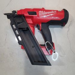 Milwaukee M18 FUEL 30 Degree Framing Nailer (2745-20) TOOL ONLY
