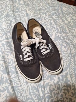 Size 8 womens vans  for 10 dollars