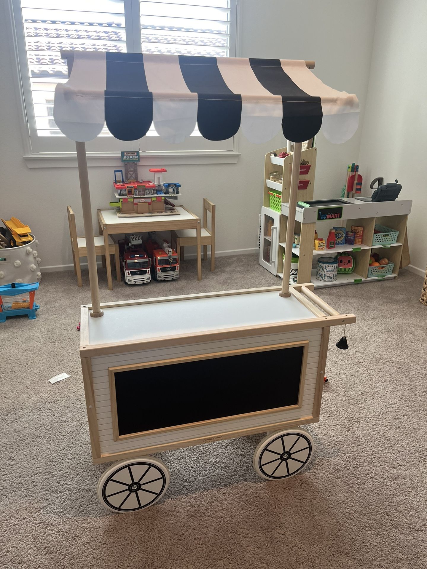 Hearth And Hand With Magnolia Lemonade Stand