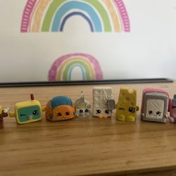 SHOPKINS BAG OF 8 for $5