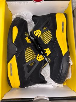 Air Jordan 4 Retro