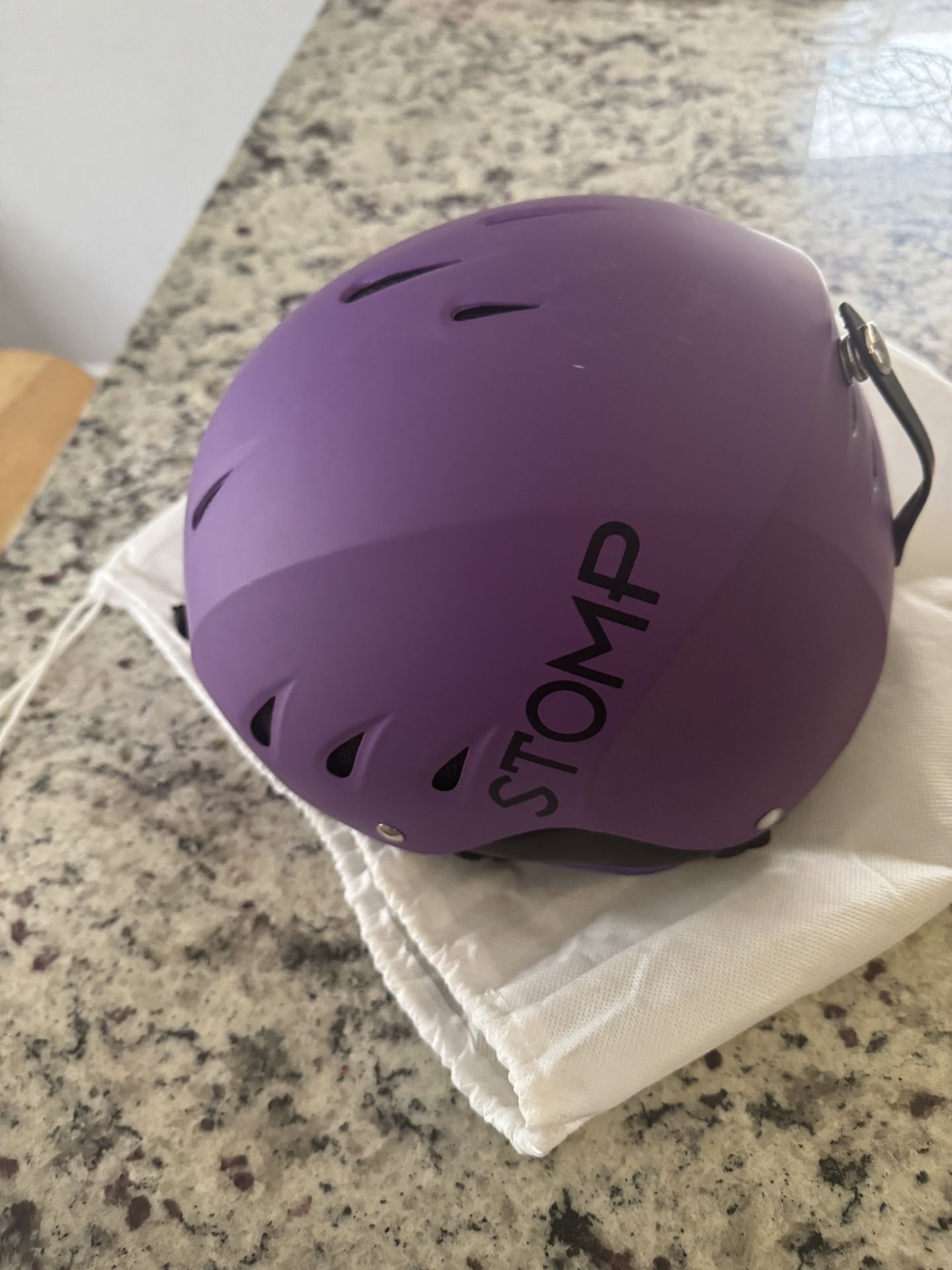 Stomp Helmet