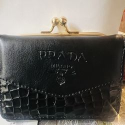 Small Coin And Card Slot Wallet 