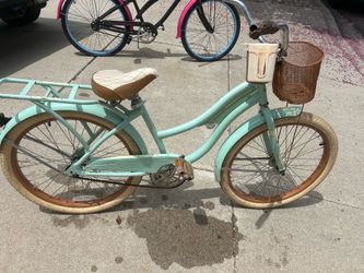 Huffy 26" Women’s Nel Lusso Cruiser Bike