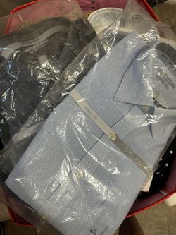3 Men’s Van Heusen Size 15 32/33 Shirts