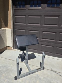 Preacher curl bench