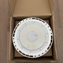 LED light for commercial spaces