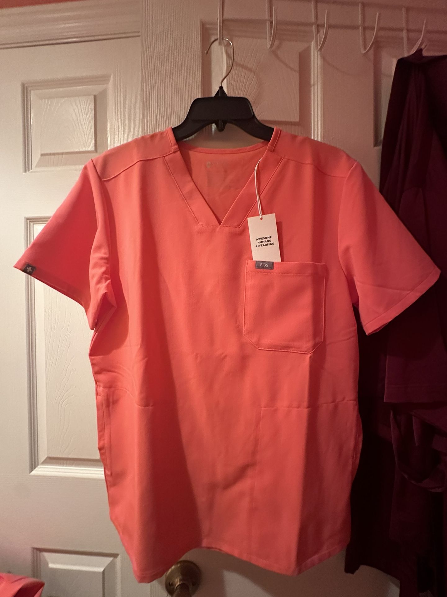 Figs Three Pocket Scrub Top Size Small