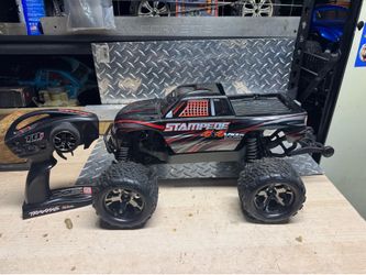 Traxxas 4x4 Stampede with Radio