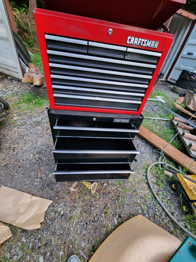 Craftsmen Stackable Role Around Tool Box . 2 Boxs