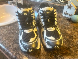 balenciaga runners