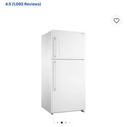 	 Insignia™ - 18 Cu. Ft. Top-Freezer Refrigerator - White
